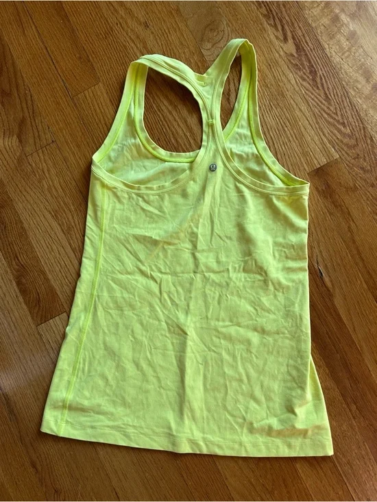 Lululemon tank top - Picture 2 of 2
